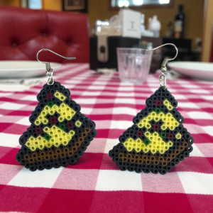 Aretes de pizza en diseño pixelado 🍕