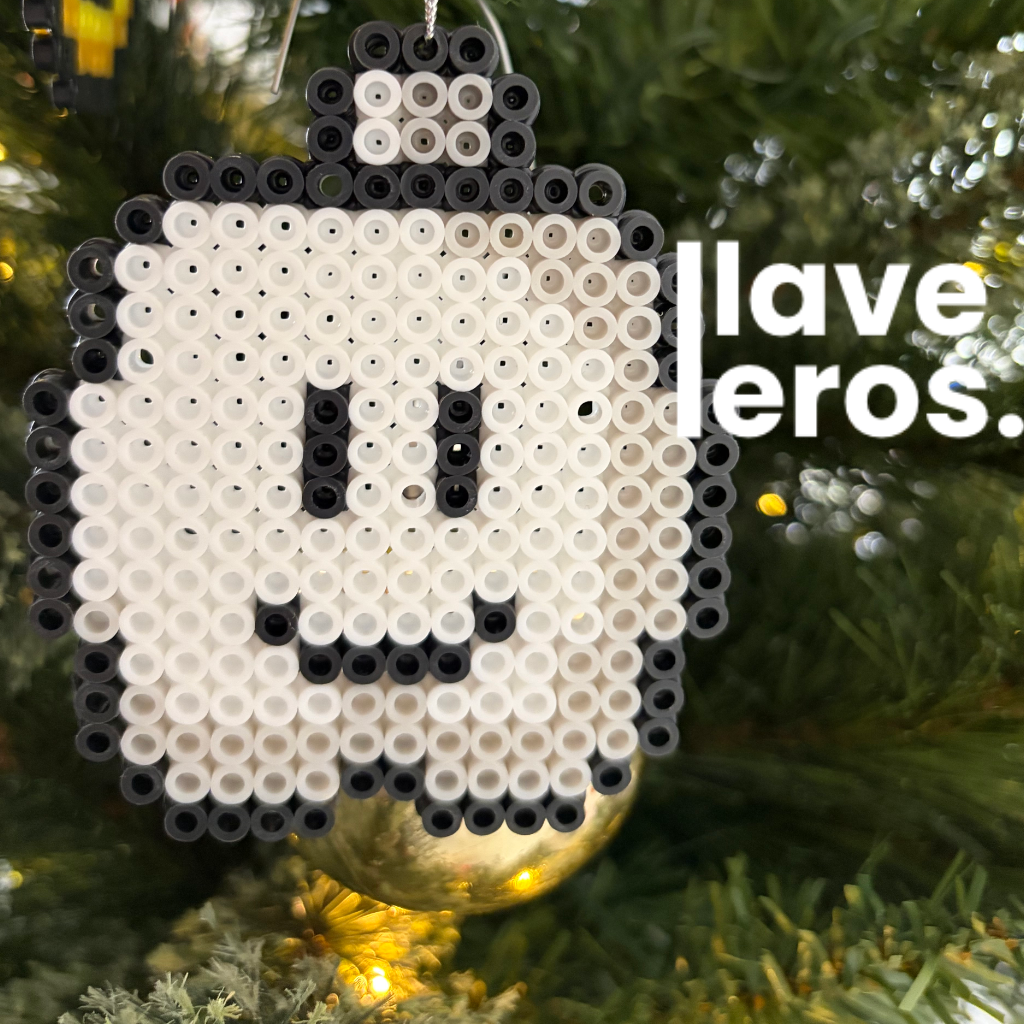 ☁️ Esfera Navideña Nube Mario Bros. ⚪️ | Adorno de Píxeles Blanco y Negro 👾 Retro Gamer - Imagen 2